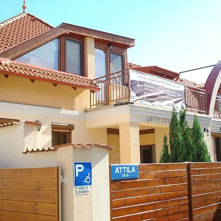 Holiday Wellness Apartman Hajduszoboszlo